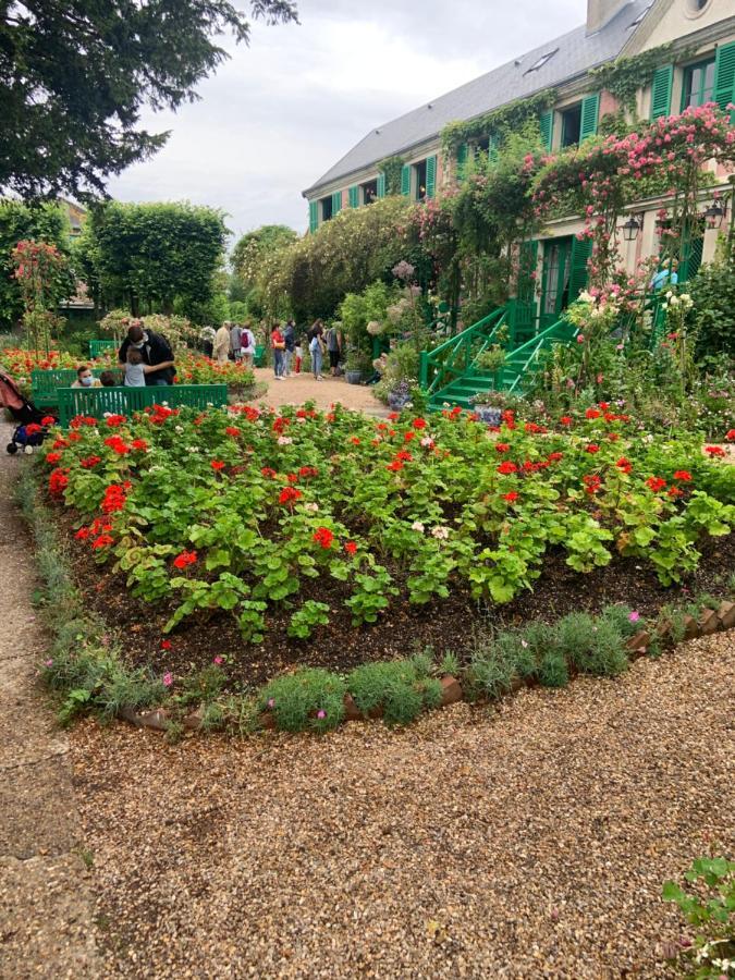 Le Clos De L'Eglise - Ines Giverny Exterior photo